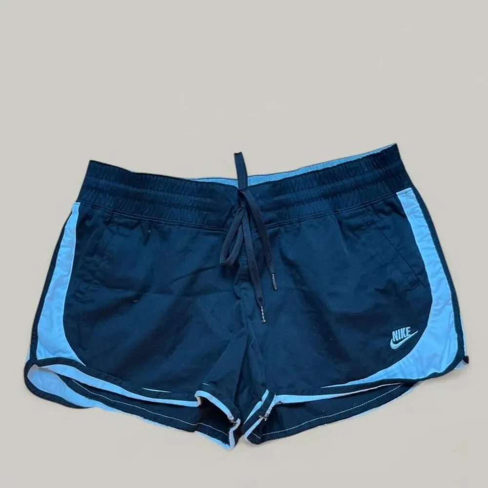 Nike Women's Black and Grey Shorts